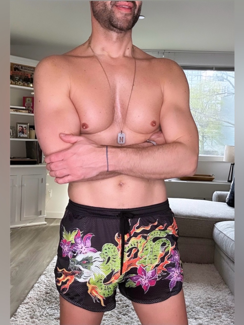 Skull & Bones | Hand Painted Mesh Shorts in Black (Medium) - Picture 12 of 16